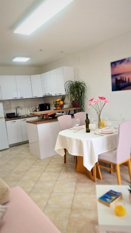 Apartment Karamarko Malinska Εξωτερικό φωτογραφία