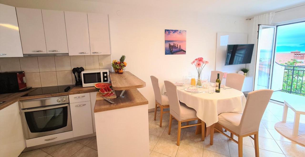 Apartment Karamarko Malinska Εξωτερικό φωτογραφία