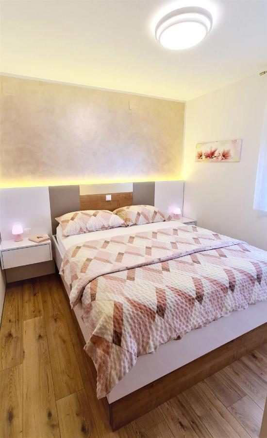 Apartment Karamarko Malinska Εξωτερικό φωτογραφία