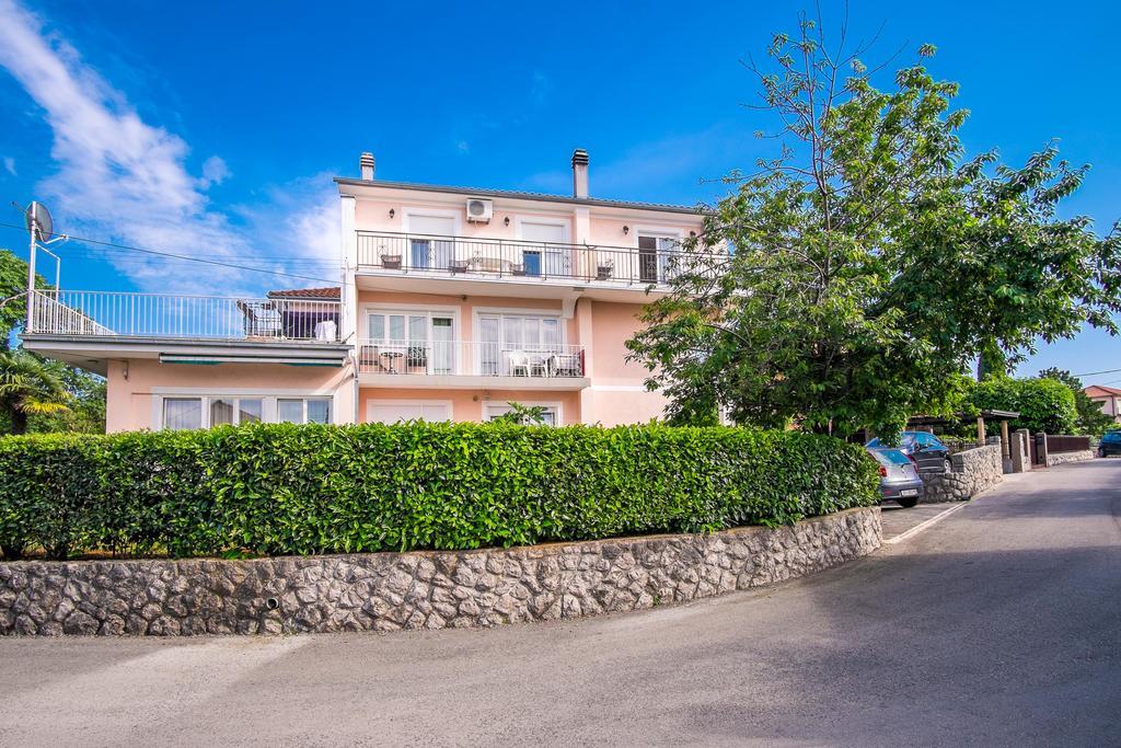Apartment Karamarko Malinska Εξωτερικό φωτογραφία