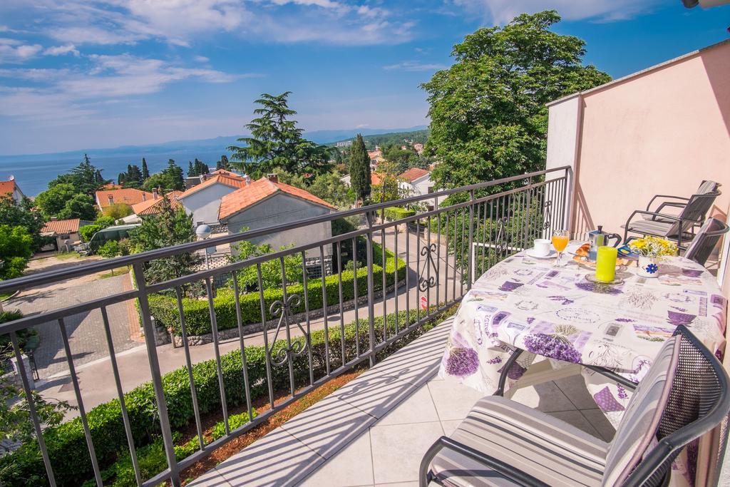 Apartment Karamarko Malinska Εξωτερικό φωτογραφία