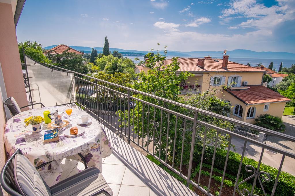 Apartment Karamarko Malinska Εξωτερικό φωτογραφία